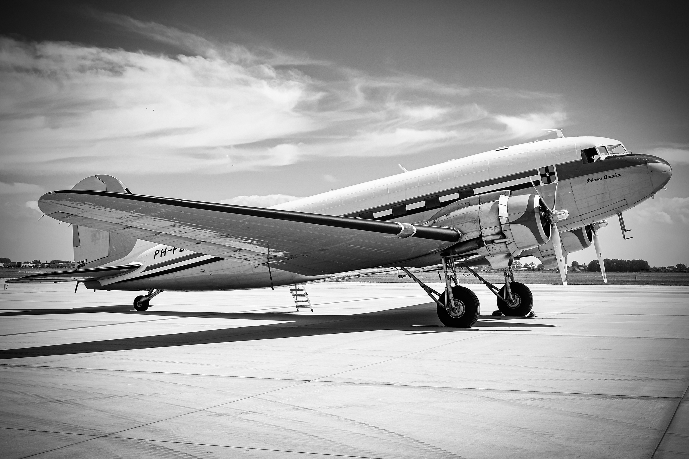 DDA Classic Airlines Douglas DC-3 Dakota Sightseeing Flight From Ostend – Trip Report