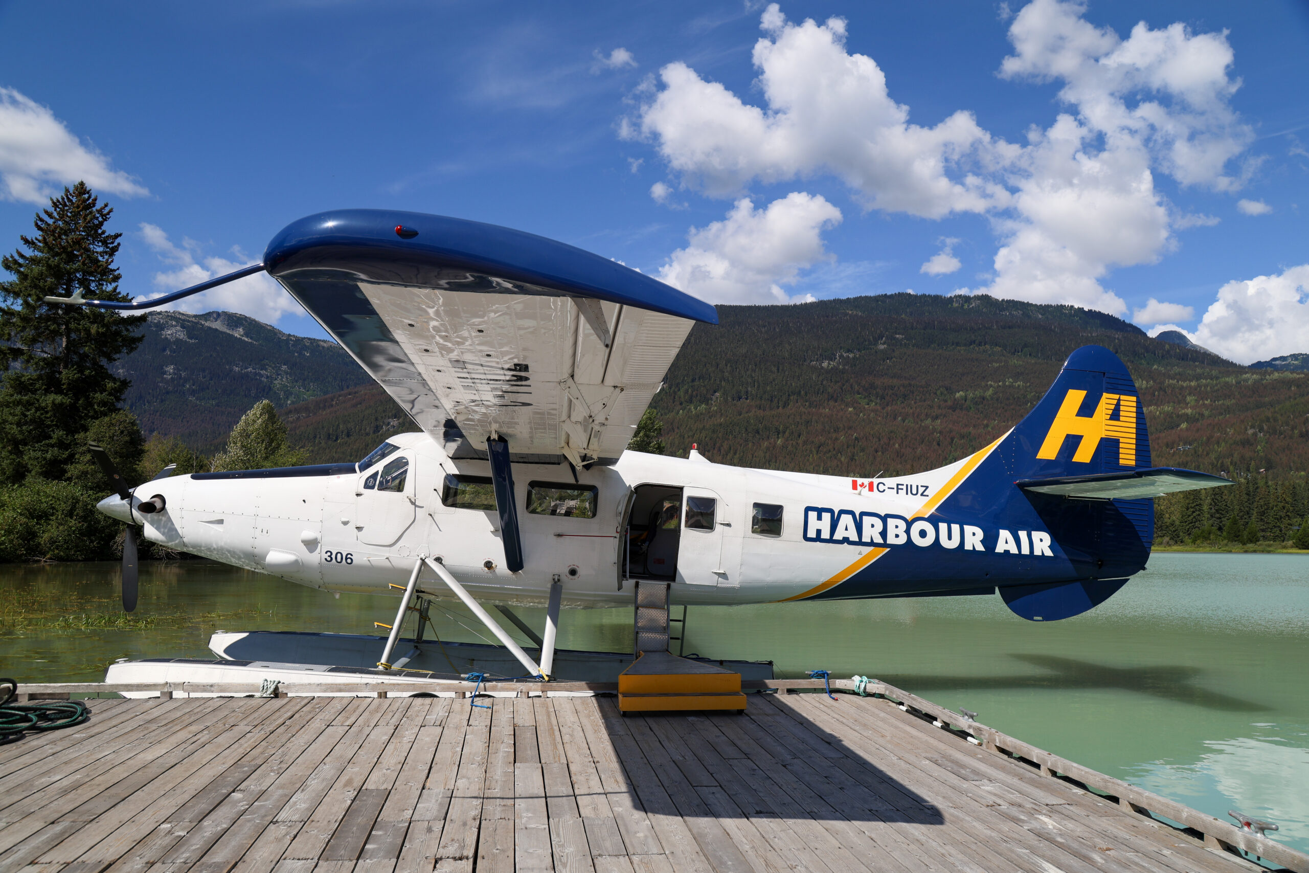 Harbour Air De Havilland Canada DHC-3T Spectacular Glacier Tour – Trip Report
