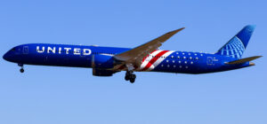 United Airlines Boeing 787-10 Dreamliner N91007